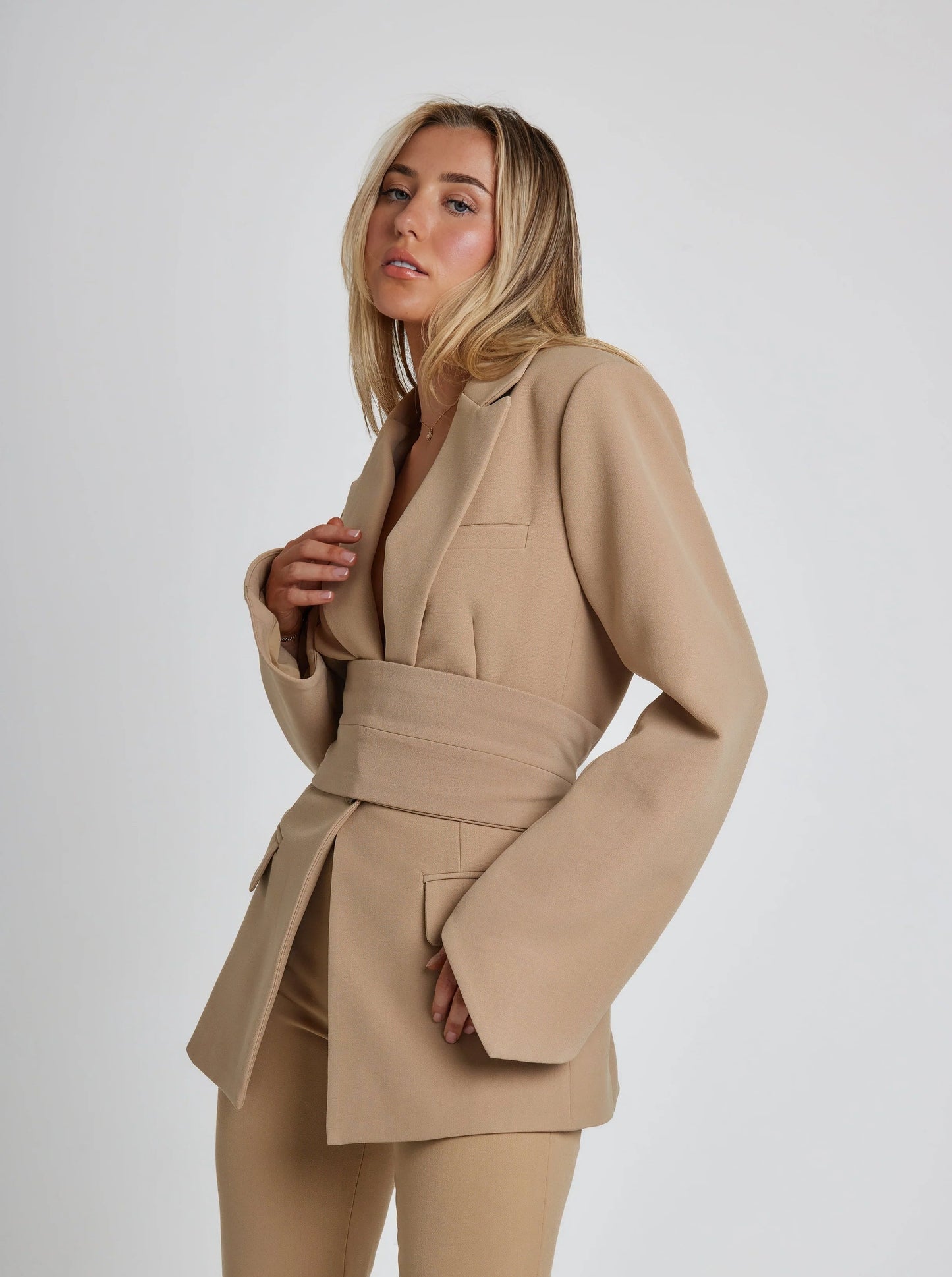 LP | Blazer con gambe
