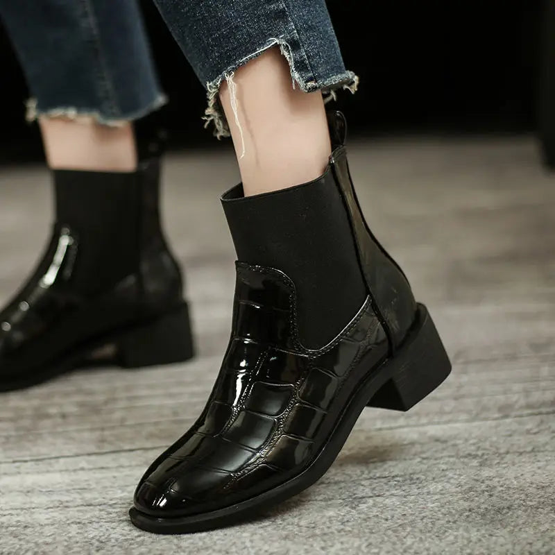 Ortopedico Tacchi alla moda e di supporto