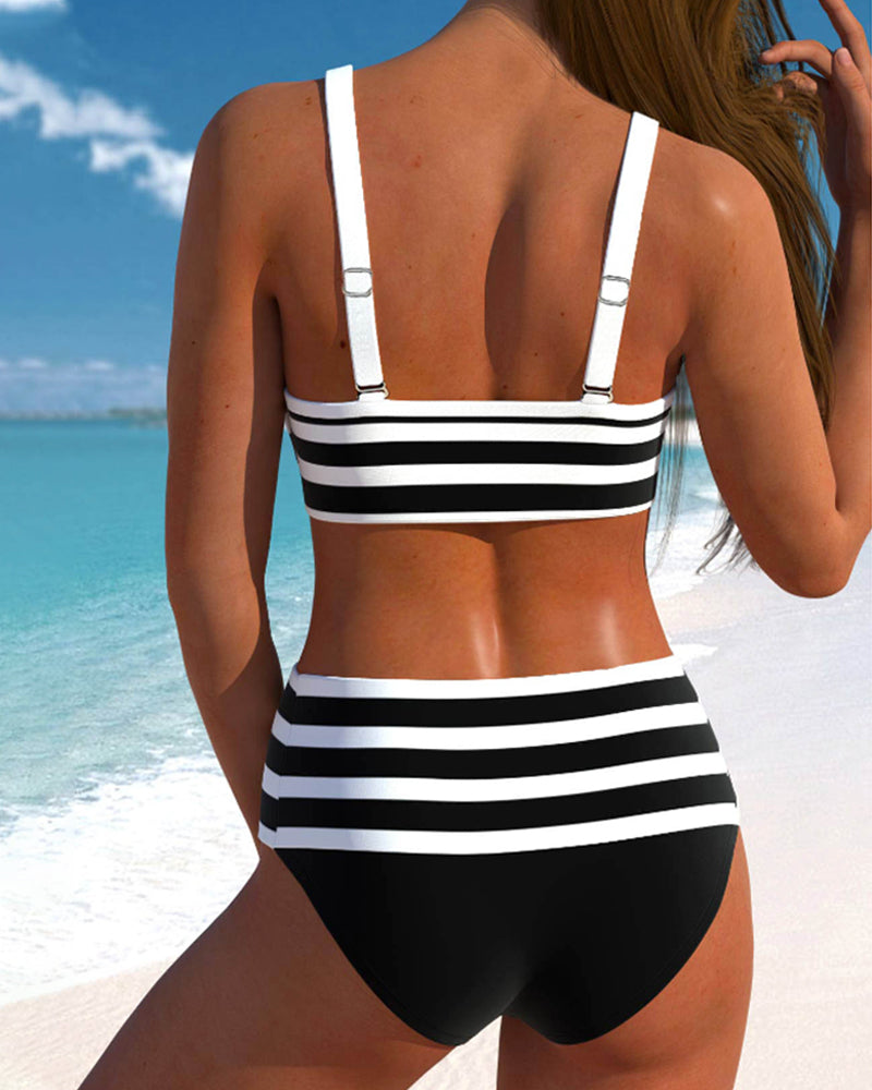 LP | Elegante bikini estivo colorato