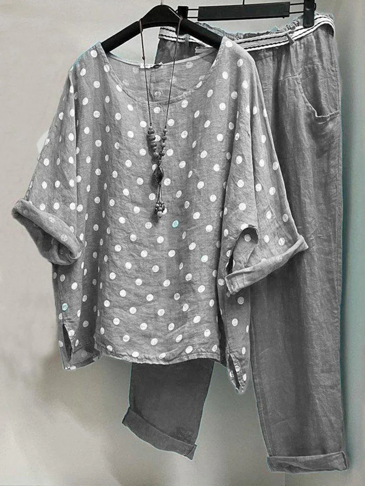 LP | Camicetta casual con scollo rotondo a pois e pantaloni con tasche in confezione da 2