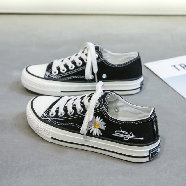 LP | Taglio basso con sneakers a stampa floreale