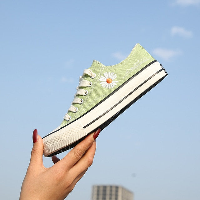 LP | Taglio basso con sneakers a stampa floreale