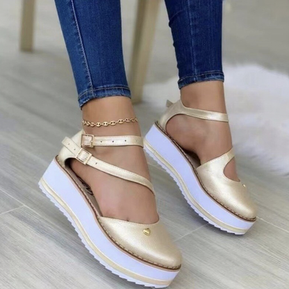 LP | Sandali con zeppa chic