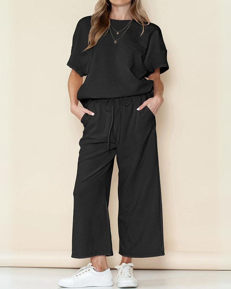 LP | Camicia larga e pantaloni larghi da donna