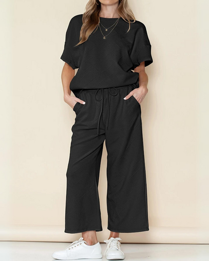 LP | Camicia larga e pantaloni larghi da donna