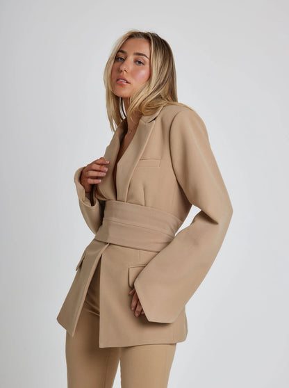 LP | Blazer con gambe