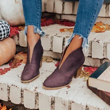 LP | Stivaletti chic con scollo a V e tacco a blocco