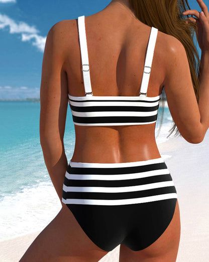 LP | Elegante bikini estivo colorato