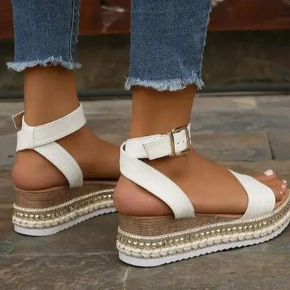 LP | Sandali con zeppa e strass
