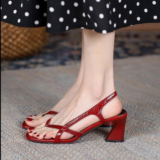 LP | Sandali piatti eleganti e raffinati