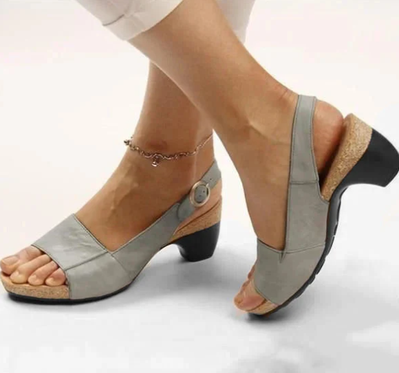 LP | Sandali slingback aperti con tacco a blocco